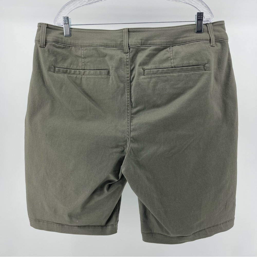 Market & Spruce Olive Green Bermuda Shorts, Stretch Cotton Blend, Women's 20W - Picture 3 of 5